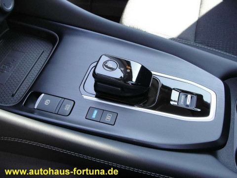 thumb-undefined