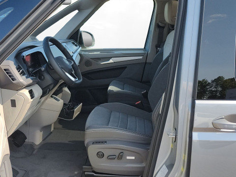Volkswagen Multivan - Multivan Edition LÜ 2,0l TSI 150 kW 360°Kamera LED ACC St.HZ