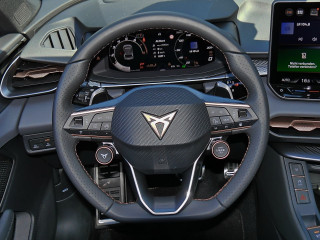 Fahrzeugbild eines Cupra Terramar in blau.