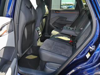 Fahrzeugbild eines Cupra Terramar in blau.