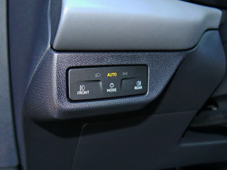 Fahrzeugbild eines Cupra Terramar in blau.