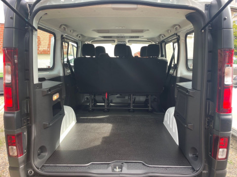 Ansicht 12 - Gebrauchtwagen Fahrzeug, Modell Primastar der Marke Nissan von Verkäufer Autohaus Wegener Berlin GmbH - Filiale Köpenick