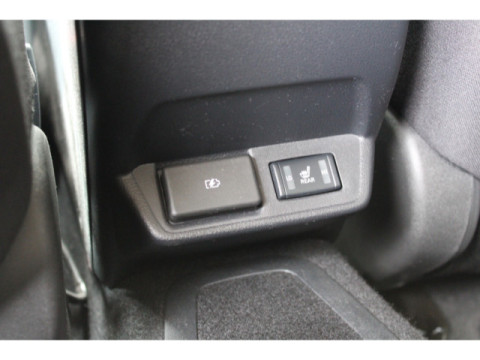 thumb-undefined