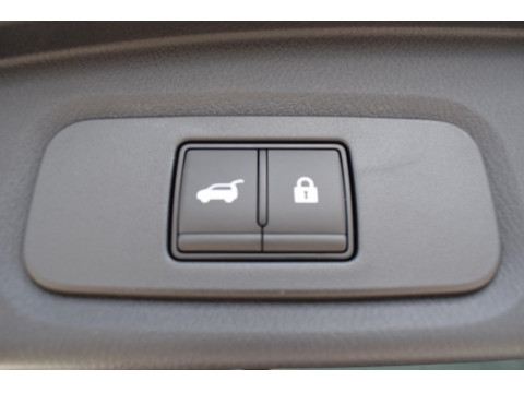 thumb-undefined