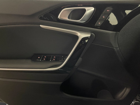 Kia - cee'd Sportswagon