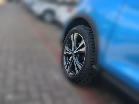 thumb-undefined