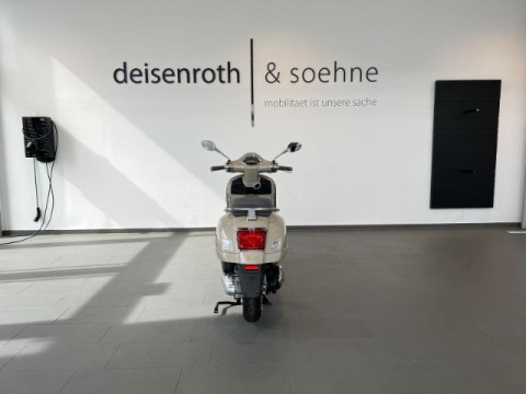 Vespa - GTS