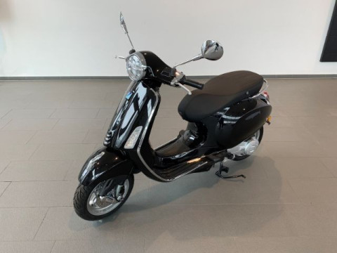 Vespa Primavera - Primavera 125 Schwarz Convinto