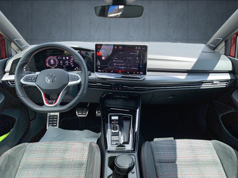 Volkswagen - Golf GTI