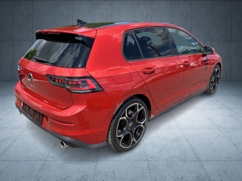 Volkswagen - Golf GTI