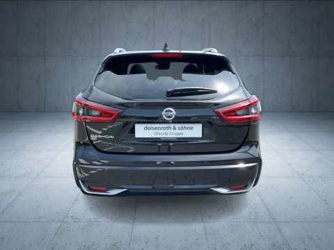 Nissan Qashqai - Qashqai Tekna+ 1.3 DIG-T 4x2 360/Pano/Assist/Leder/19''
