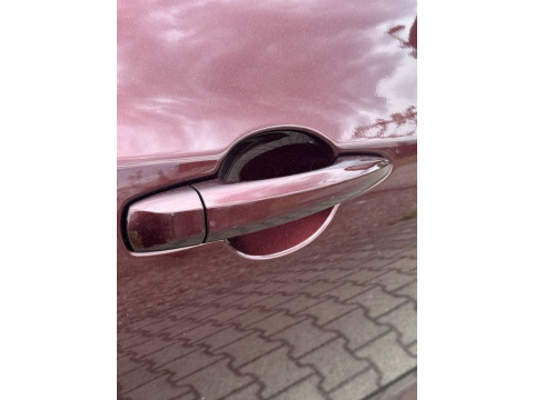 thumb-undefined