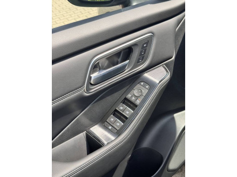 thumb-undefined