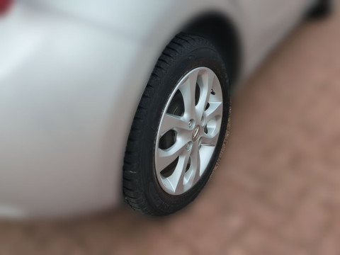 thumb-undefined