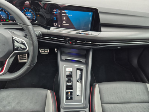 Volkswagen - Golf GTI