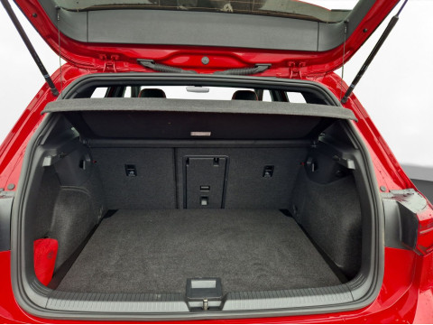 Volkswagen - Golf GTI