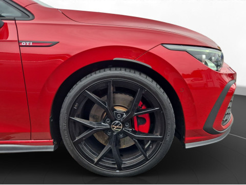 Volkswagen - Golf GTI