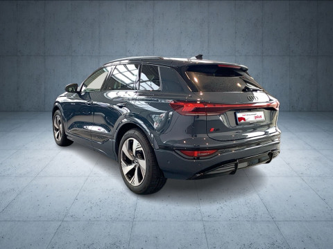 Audi Q6 SUV e-tron - Q6 e-tron S line/AHK/B&O/MMIpro/Pano