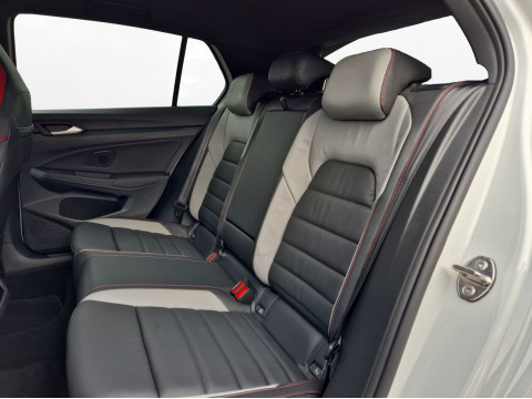 Volkswagen - Golf GTI