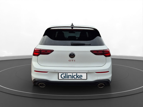 Volkswagen - Golf GTI