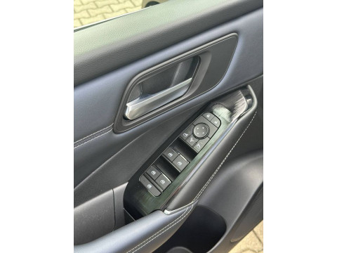 thumb-undefined
