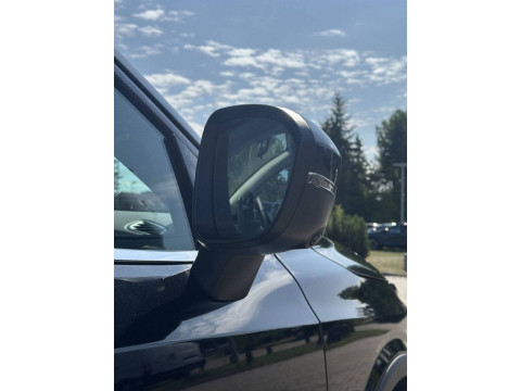 thumb-undefined