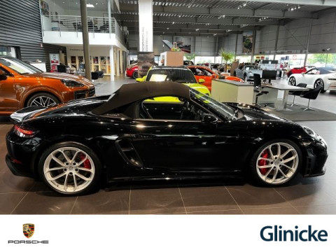 Porsche - 718 Spyder
