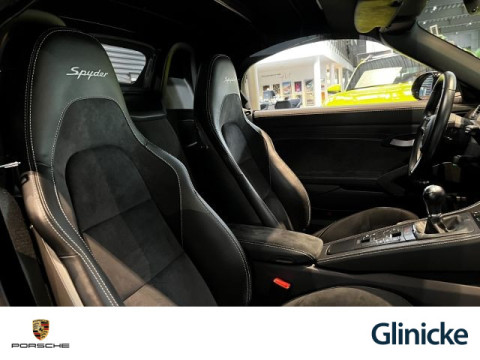Porsche - 718 Spyder