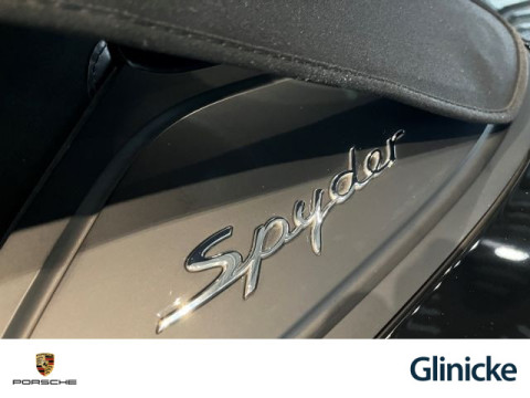 Porsche - 718 Spyder