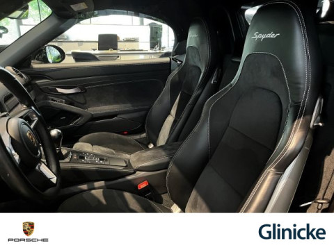 Porsche - 718 Spyder
