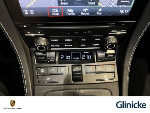 Porsche - 718 Spyder