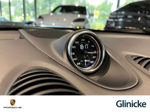 Porsche - 718 Spyder