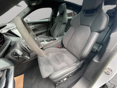 Audi - e-tron GT quattro