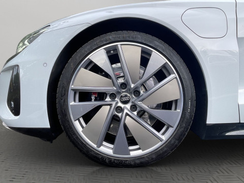 Audi - e-tron GT quattro