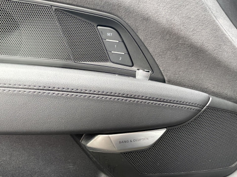 Audi - e-tron GT quattro