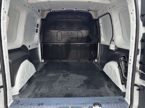 Ansicht 12 - Gebrauchtwagen Fahrzeug, Modell NV250 der Marke Nissan von Verkäufer Autohaus Priller – Zweigniederlassung der Autohaus MKM Huber GmbH