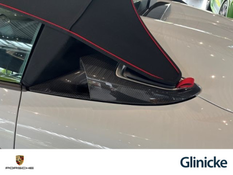 Porsche - 718 Spyder