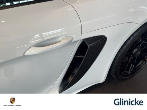 Porsche - 718 Spyder