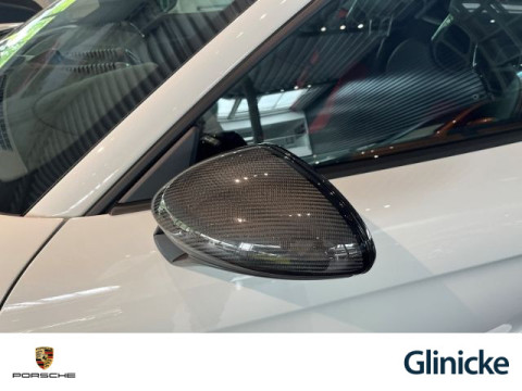 Porsche - 718 Spyder