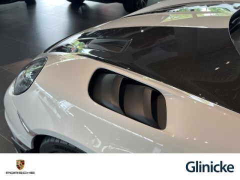 Porsche - 718 Spyder