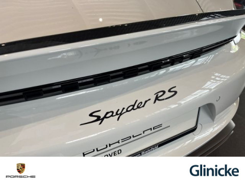 Porsche - 718 Spyder