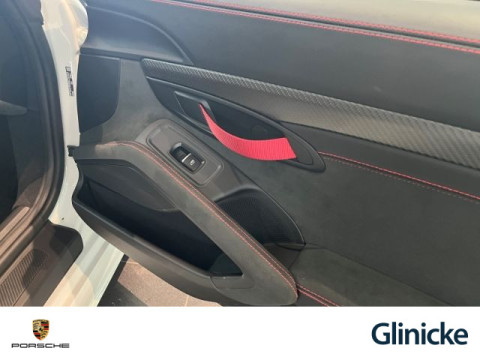 Porsche - 718 Spyder