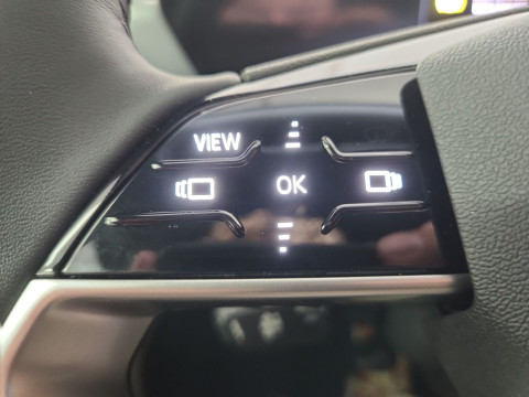 Audi - A6 Avant e-tron