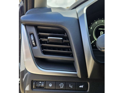 thumb-undefined