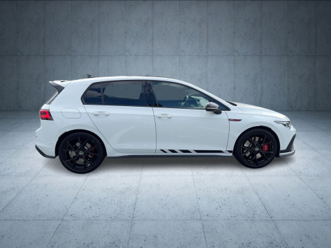 Volkswagen - Golf GTI