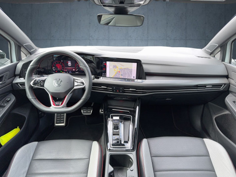 Volkswagen - Golf GTI