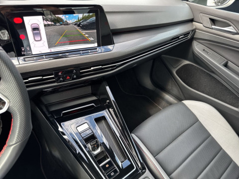 Volkswagen - Golf GTI