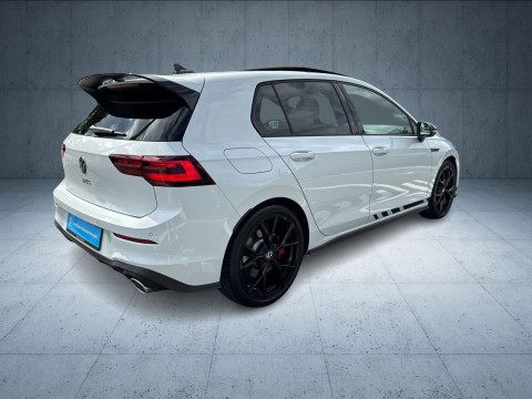 Volkswagen - Golf GTI