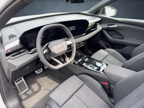 Audi - Q6 Sportback e-tron