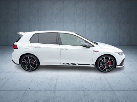 Volkswagen - Golf GTI